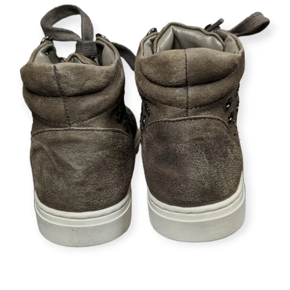 Vince Camuto don accept